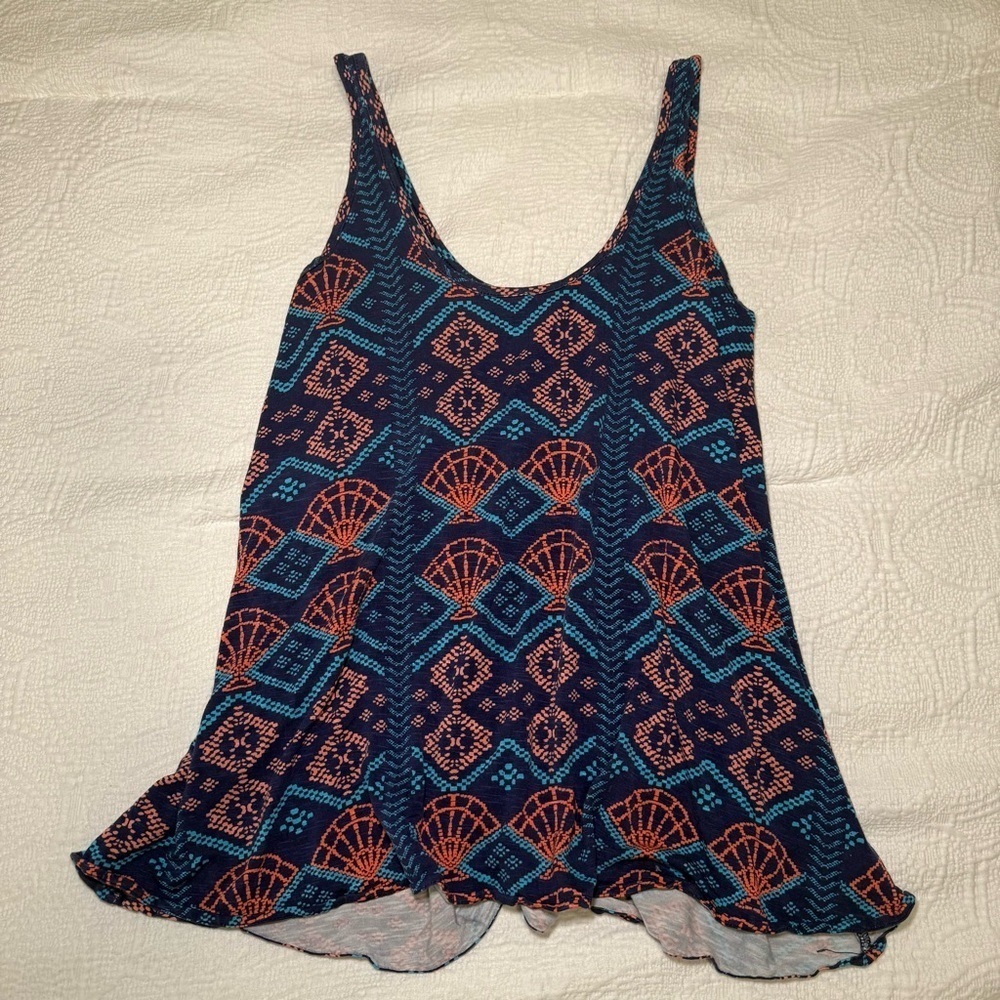 Tori Richard Blue and Pink Patterned Shell Summer Tank Top Flowy